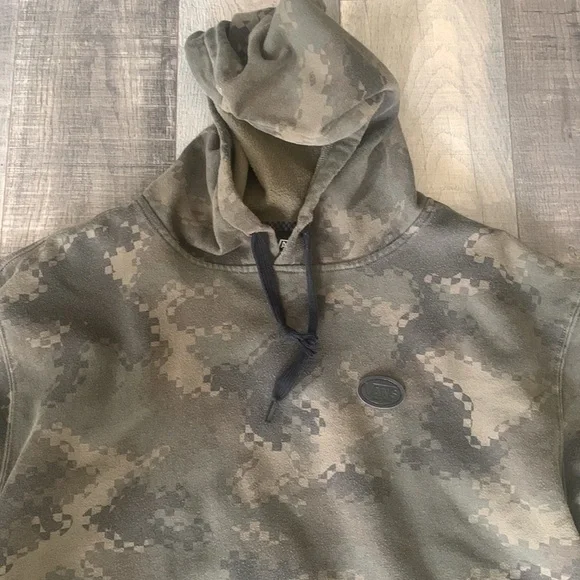 Vans Camo Pull Over hoodie - Picture 2 of 4